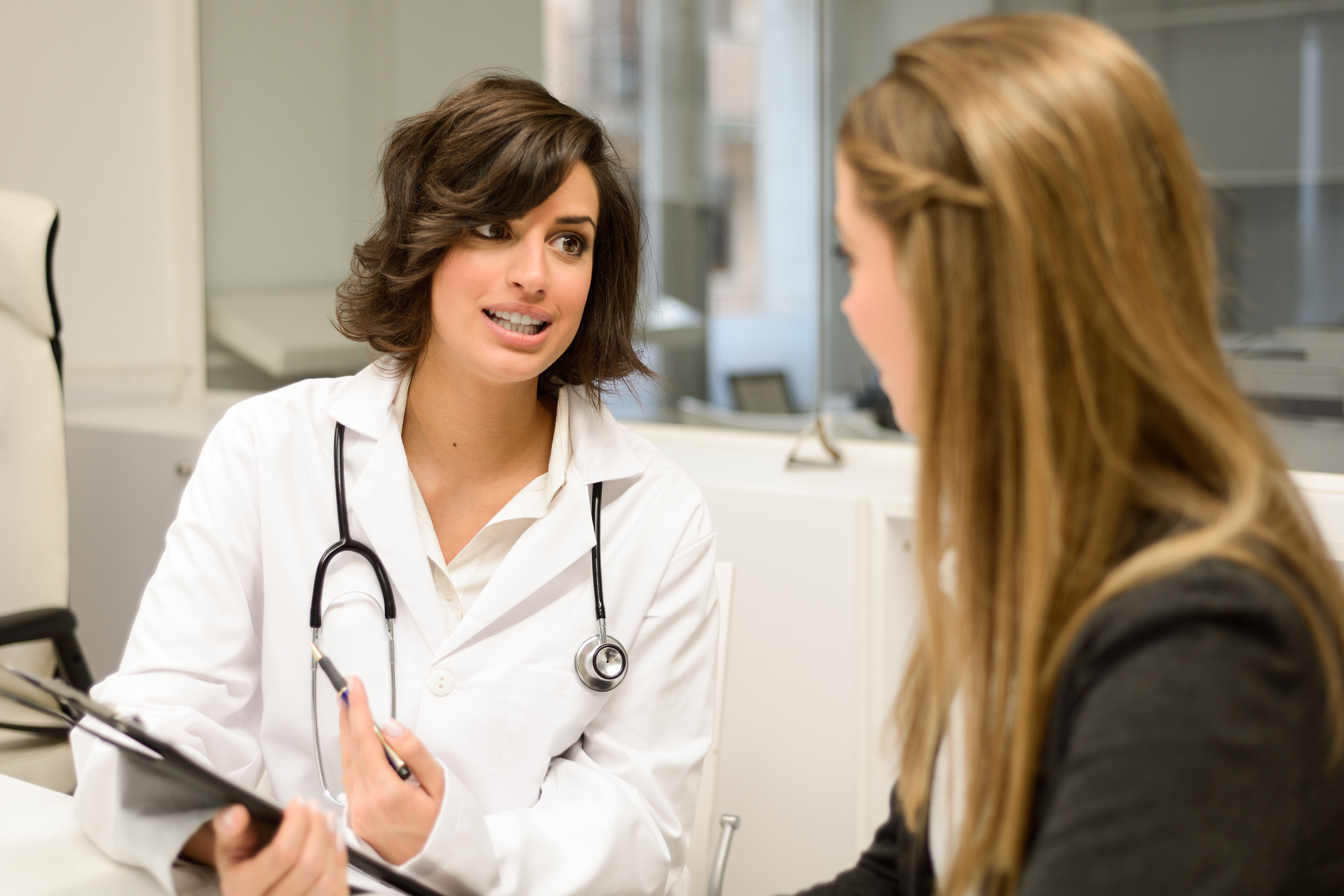 8 Important Reasons Teen Should Schedule a Gynecologist Visit